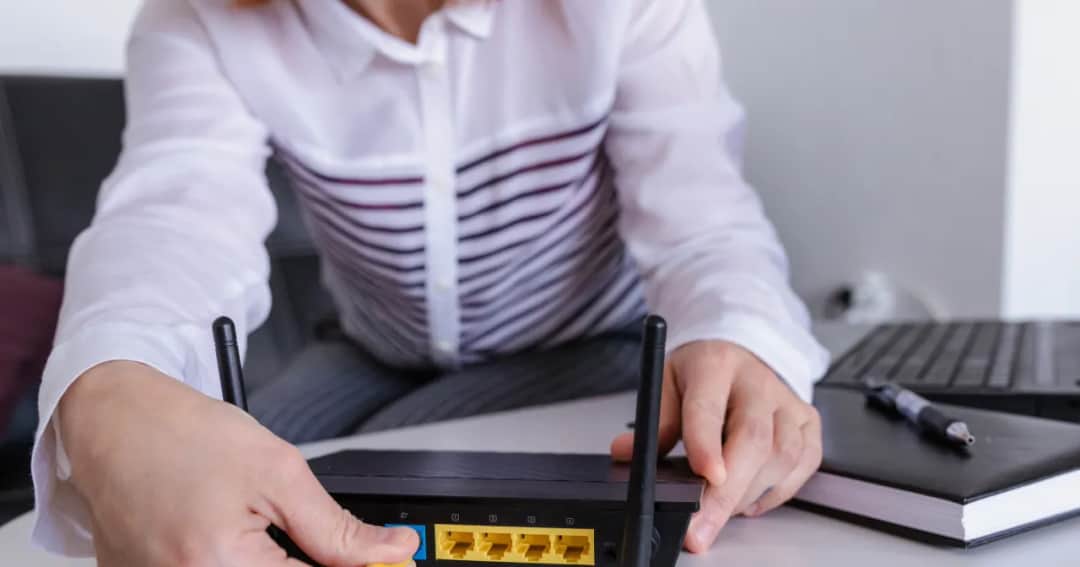 Jakim kablem połączyć router z komputerem, aby uniknąć problemów?