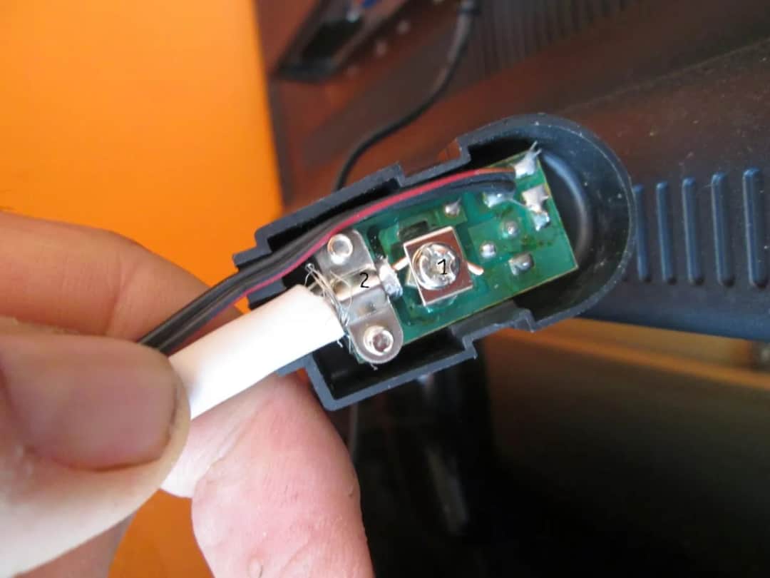 Jak podłączyć kabel antenowy do anteny siatkowej bez problemów