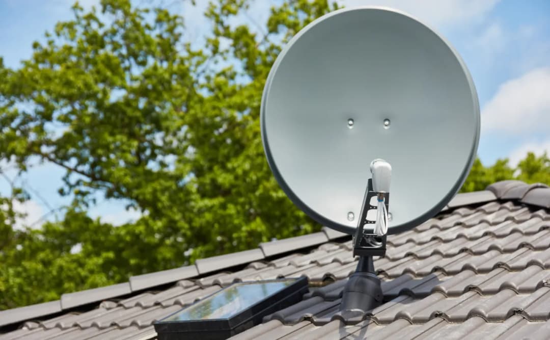 Jak ustawić antenę satelitarną za pomocą telefonu - proste kroki i porady