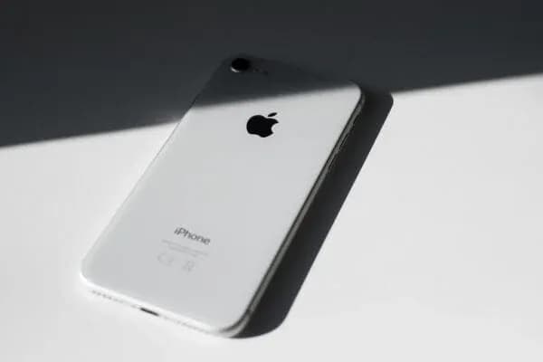Pojemność baterii iPhone 8 - poznaj jej moc i czas pracy Pojemność baterii iPhone 8 - poznaj jej moc i czas pracy