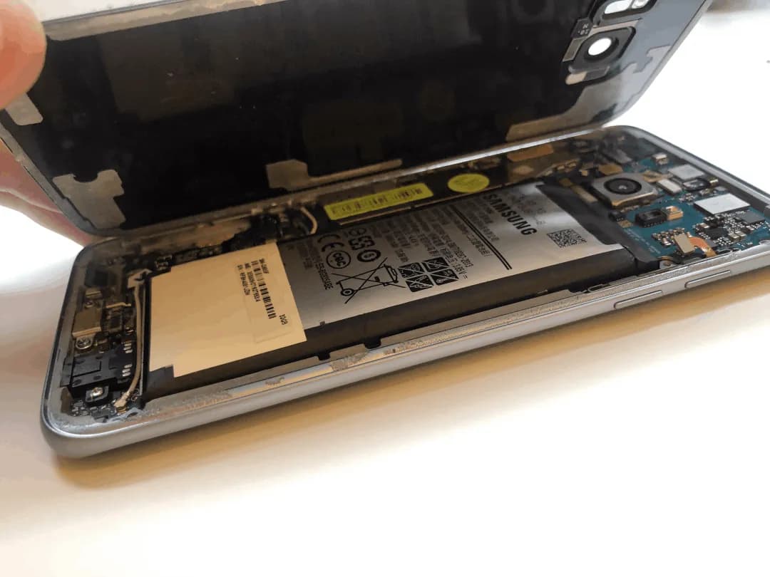 Wymiana baterii Samsung S6 Edge cena – sprawdź, gdzie najtaniej!