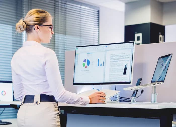 Jak zmienić główny monitor i poprawić komfort pracy w systemie