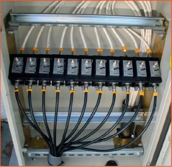 Jak podłączyć antenę zbiorczą w bloku i uniknąć problemów z sygnałem