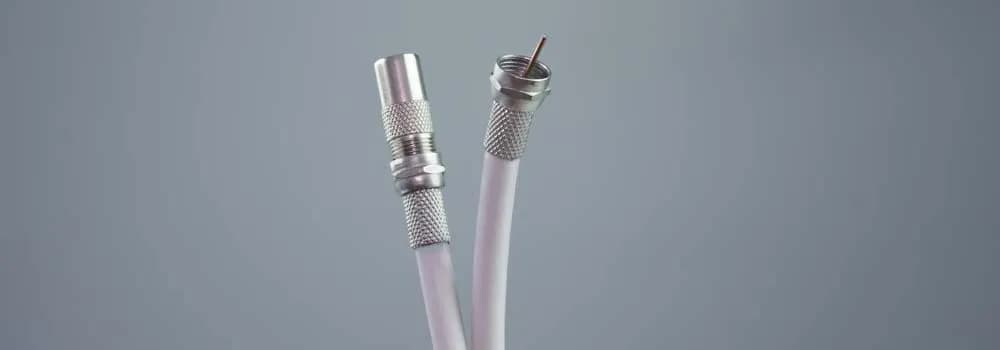 Jaki kabel do anteny satelitarnej - uniknij strat sygnału i kosztów